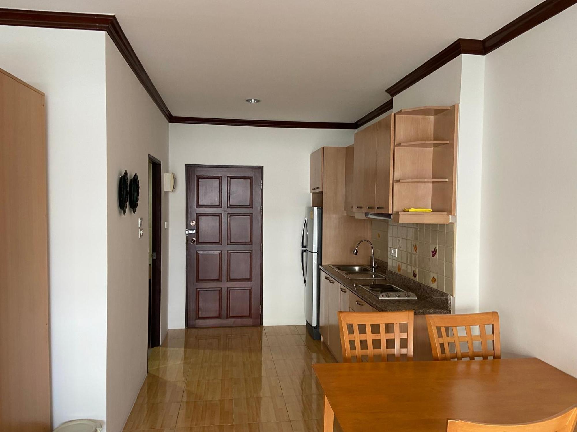 View Talay 5 At Nong Apartment Pattaya Buitenkant foto